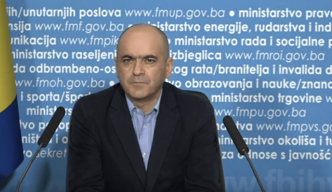 Čerkez: Nismo ni razgovarali o ruskoj vakcini niti smo kontaktirali bilo koga od njihovih proizvođača