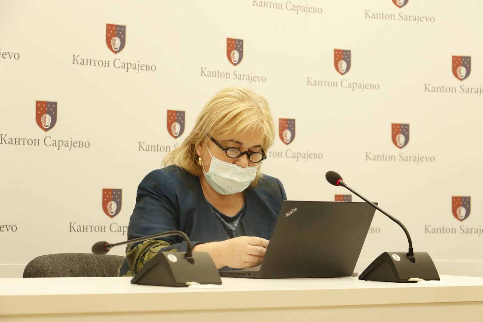 Zatražena smjena predsjednice Kriznog štaba: “U jeku pandemije otišla na godišnji odmor”