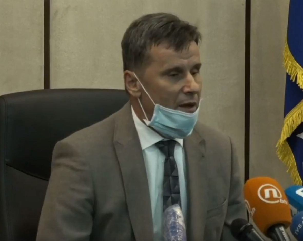 Premijer Novalić nakon održane sjednice otkrio hoće li ponovo biti vraćen policijski sat i ostale rigorozne mjere