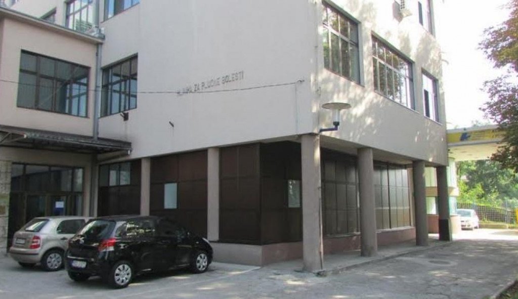 Tuga u Sarajevu: Od posljedica koronavirusa preminula žena koja se porodila prije tri dana, iza nje ostalo troje djece
