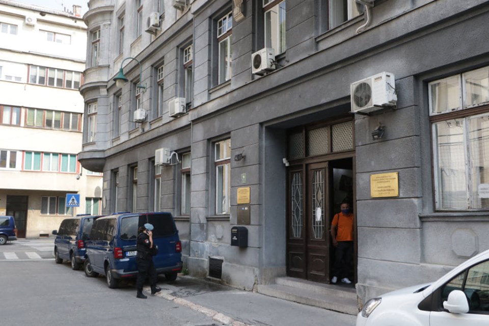 Oglasili se iz MUP-a KS: Policajac Nijaz Tahto nije među uhapšenim i osumnjičenim policajcima, i dalje radi svoj posao