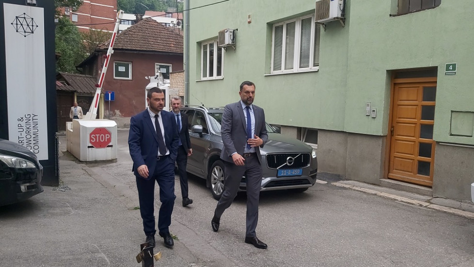 Završen sastanak predstavnika Trojke i Gabrijela Eskobara