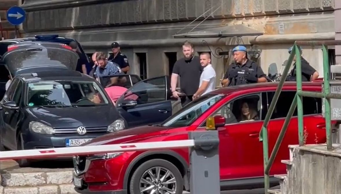 Uhapšen državni policajac, na radnom mjestu prodavao speed i druge narkotike