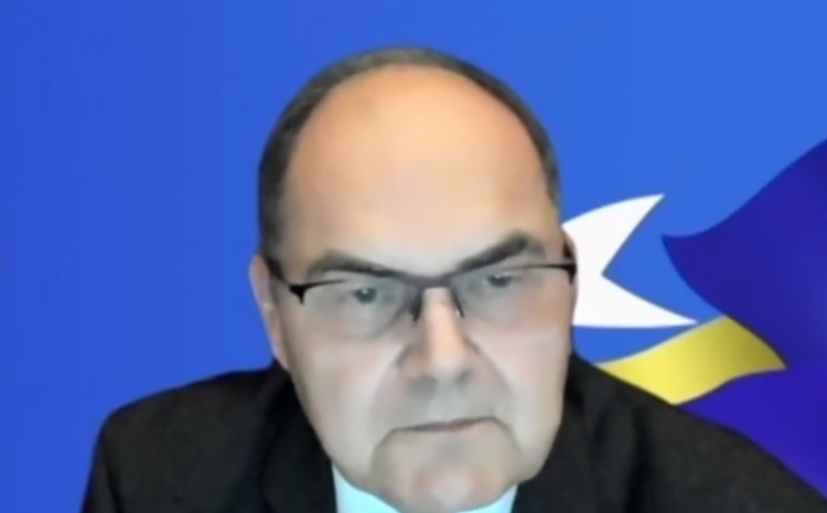 Schmidt naveo ime političara koji se jedini miješa u unutrašnja pitanja BiH