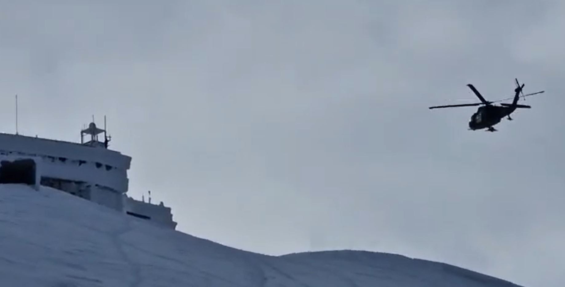 Šta se danas dešavalo na Bjelašnici? Pogledajte kako se helikopter bezuspješno pokušava prizemljiti