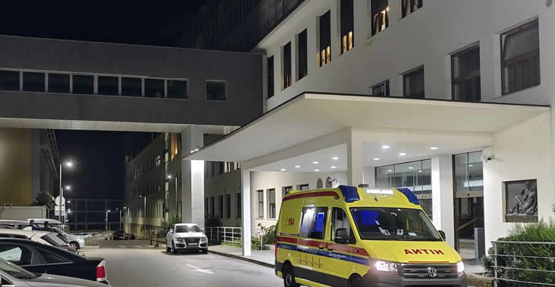 Baka u hodniku hitne ležala 40 sati, bolnica poručila: “To vam je tako”