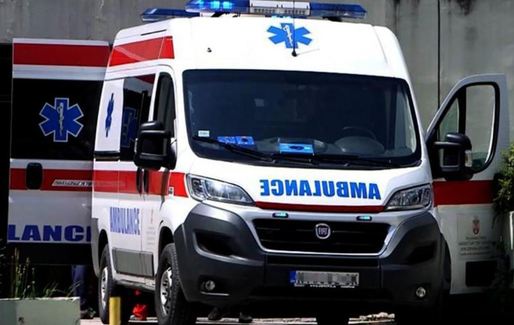 Horor: Učenica na času hemije pred vršnjacima i nastavnicom popila