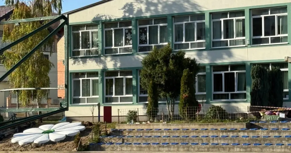 Slučaj u BiH: Nastavnik napao učenike u osnovnoj školi, prevezen je u bolnicu na liječenje